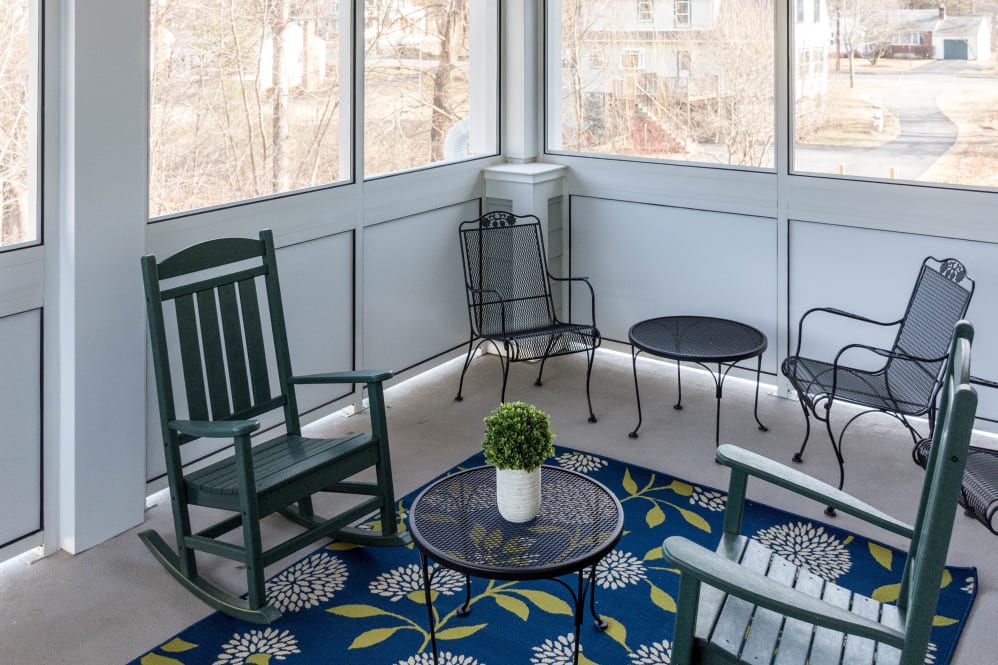 Photo Briarcliff Manor enclosed porch