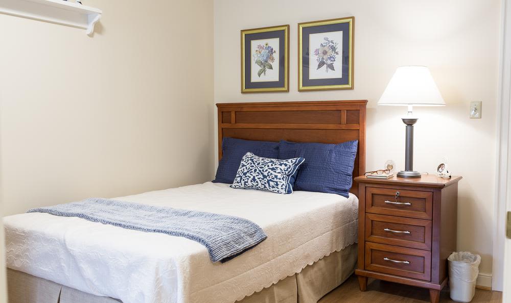 Community Princeton Junction Photo Suite Bedroom 2